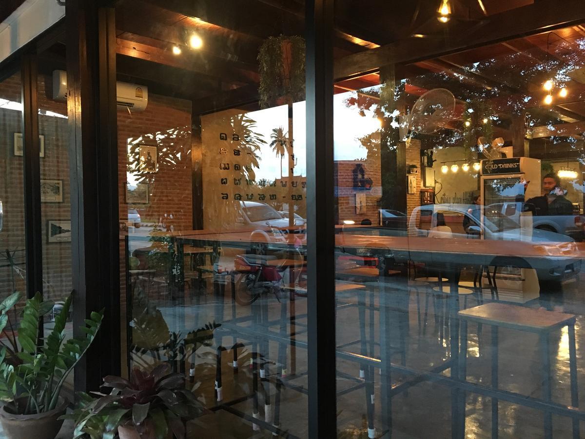 Resting Place Hostel Mueang Kao Exterior photo