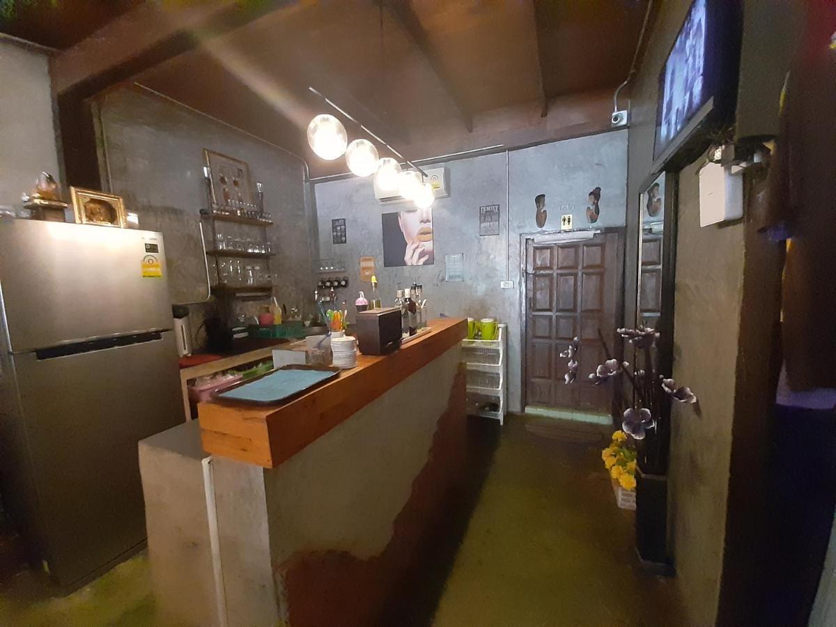 Resting Place Hostel Mueang Kao Exterior photo